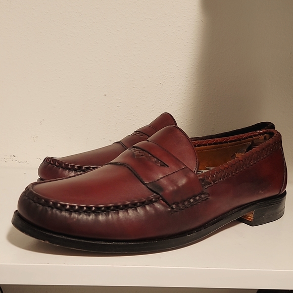 Allen Edmonds Rye, NY - Picture 9 of 9